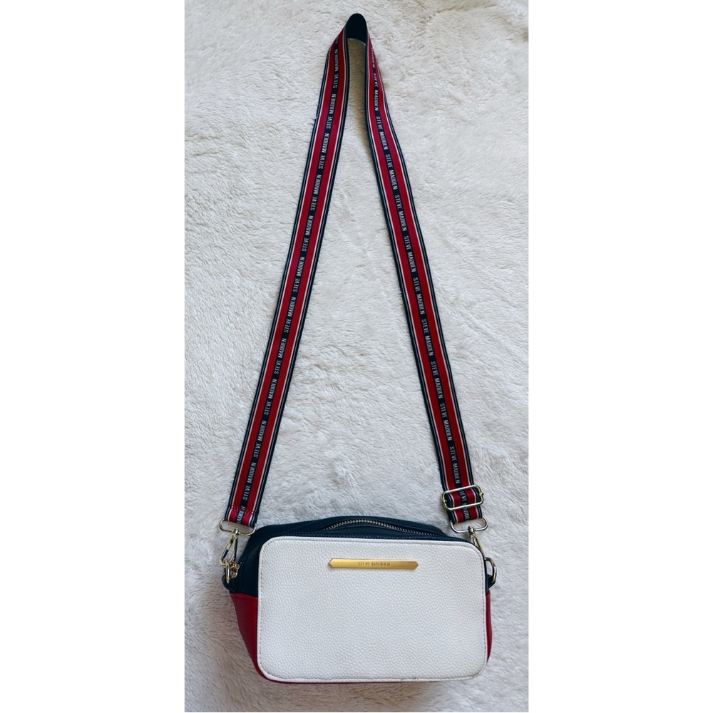 Steve Madden | Crossbody Camera Bag